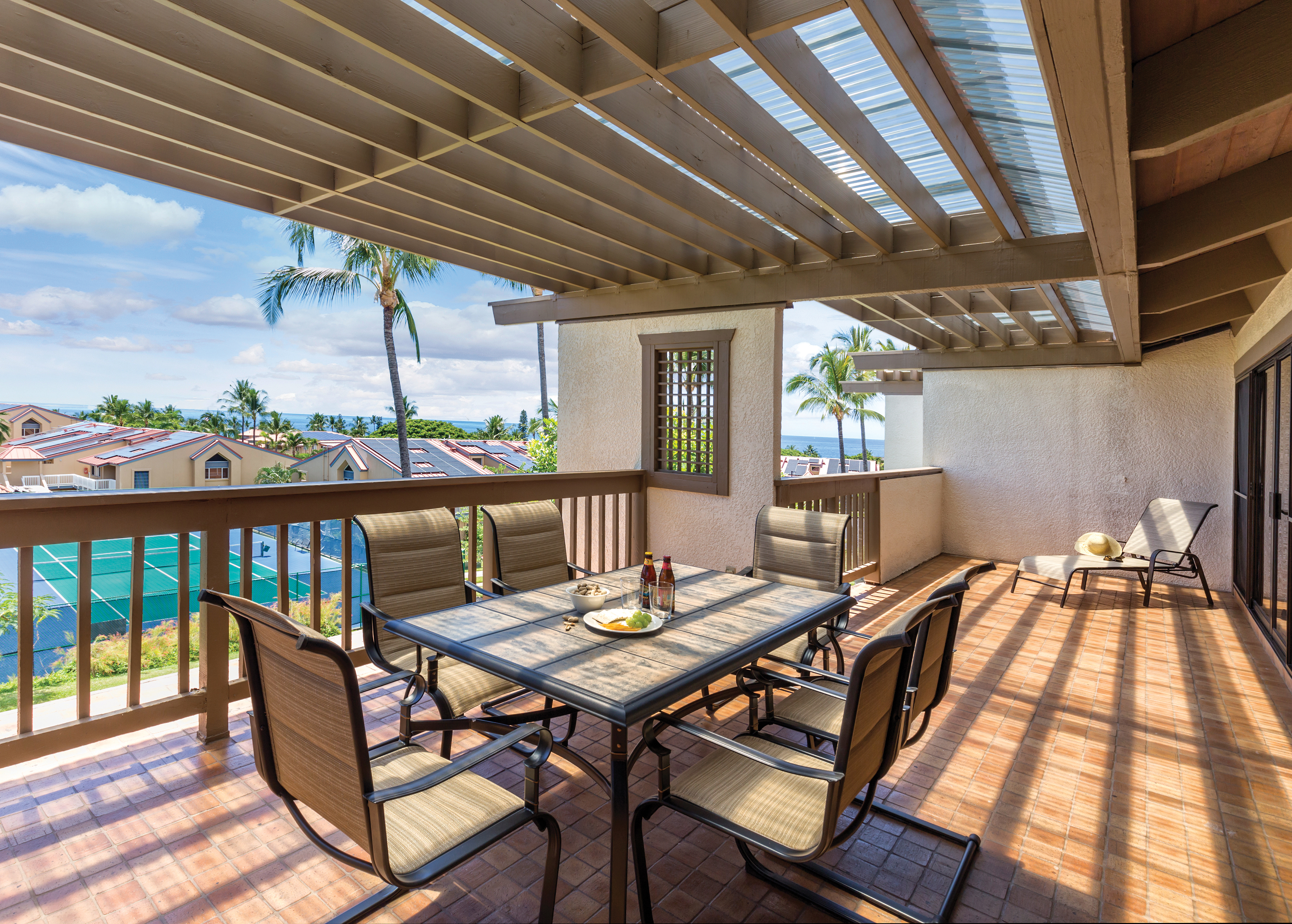 Guest room at the Shell Vacations Club Kona Coast Resort in Kailua Kona, Hawaii