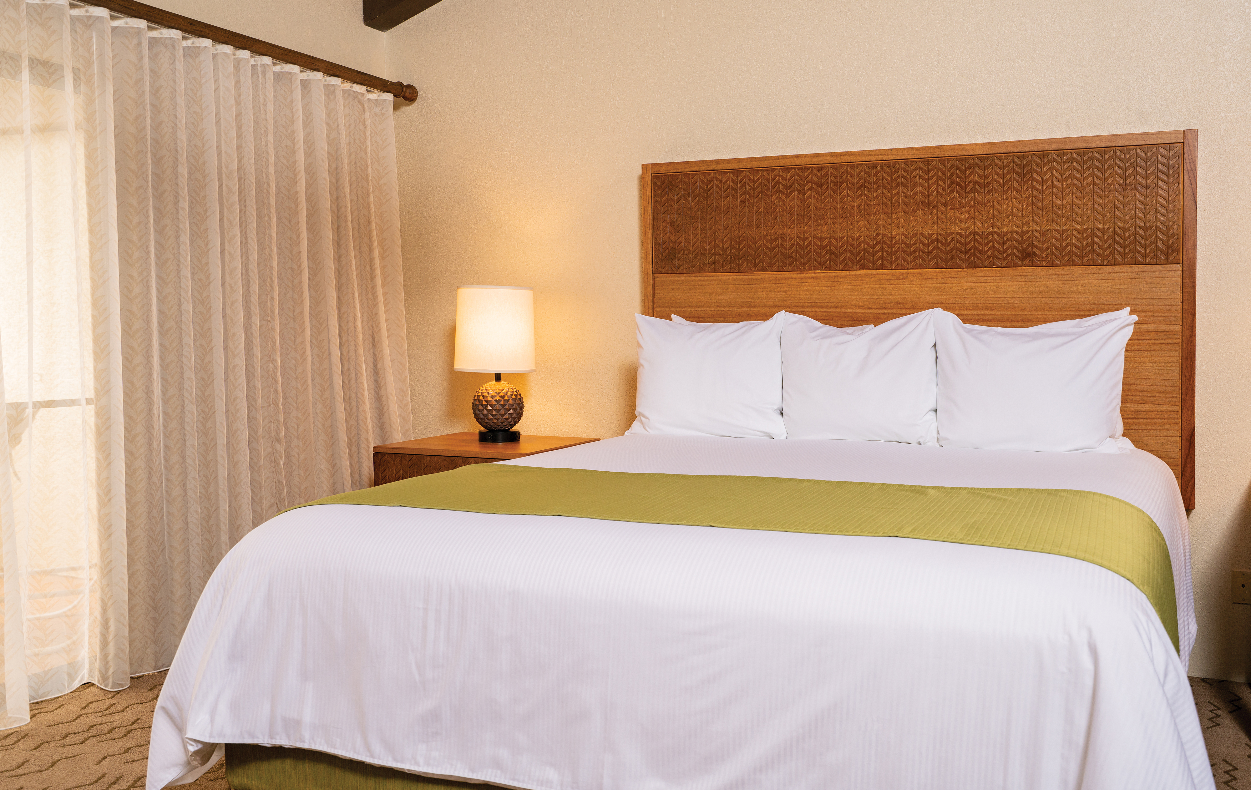 Guest room at the Shell Vacations Club Kona Coast Resort in Kailua Kona, Hawaii