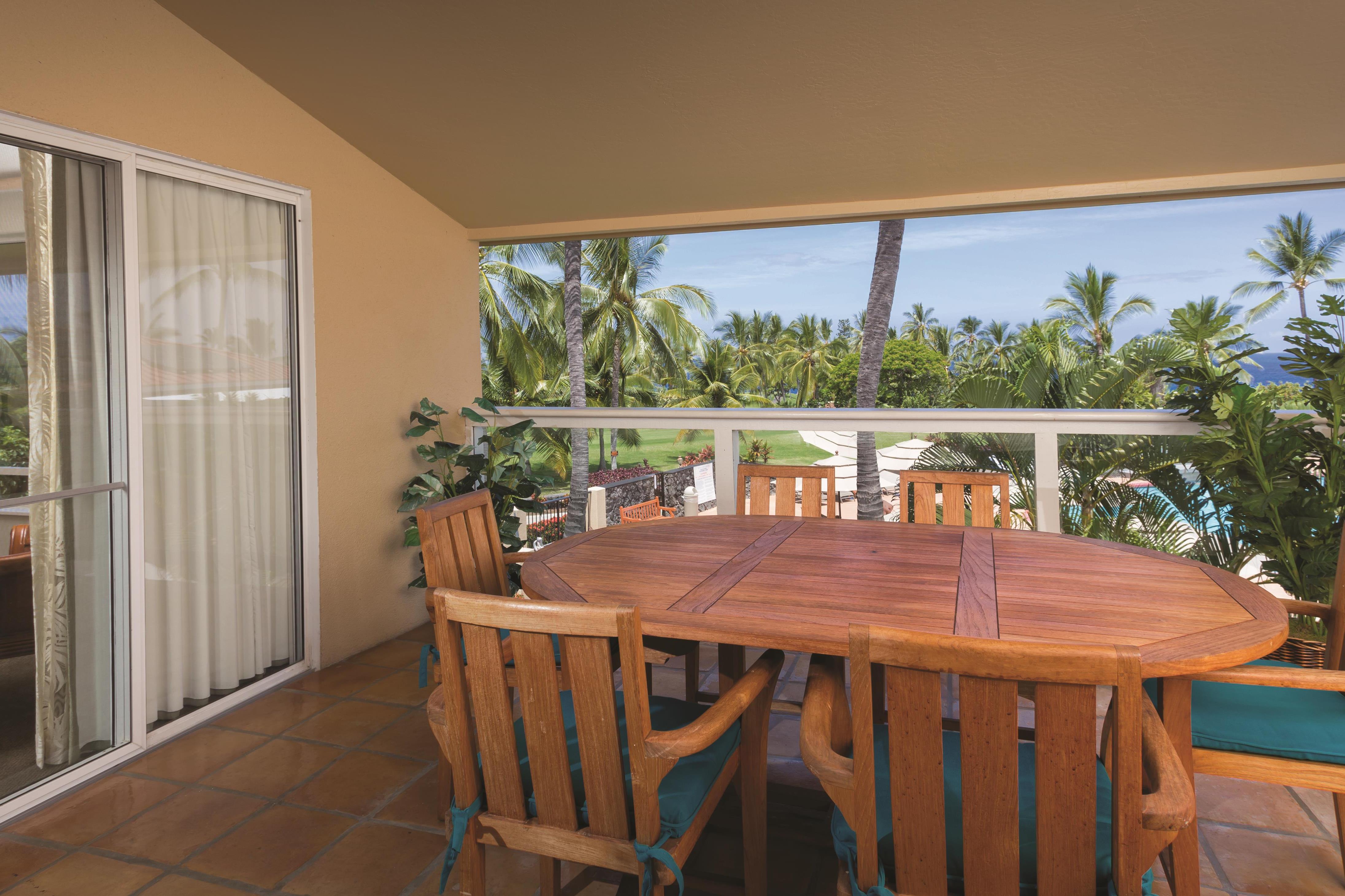 Guest room at the Shell Vacations Club Kona Coast Resort in Kailua Kona, Hawaii