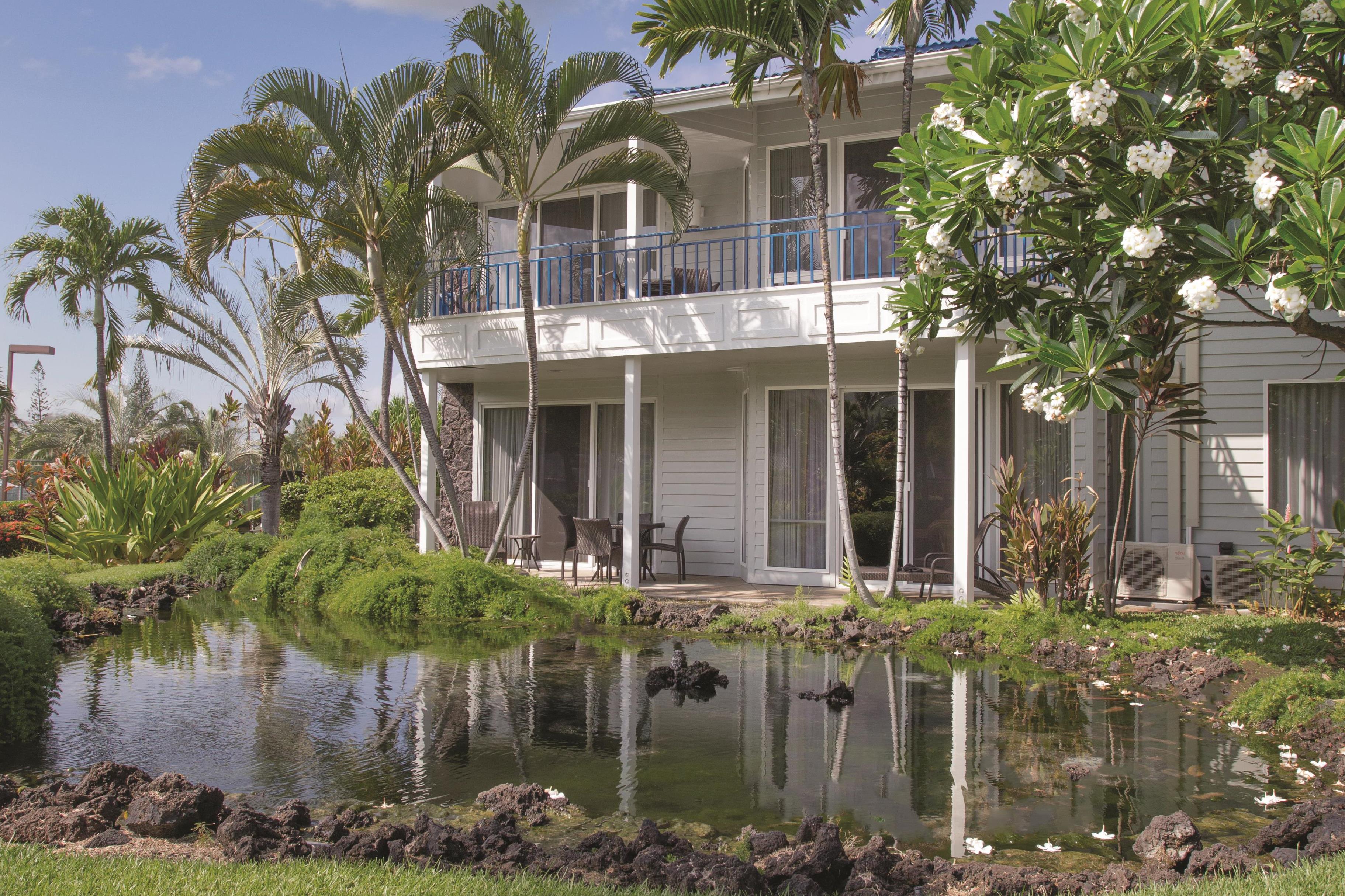 Exterior of Shell Vacations Club Holua Resort at the Mauna Loa Village hotel in Kailua Kona, Hawaii