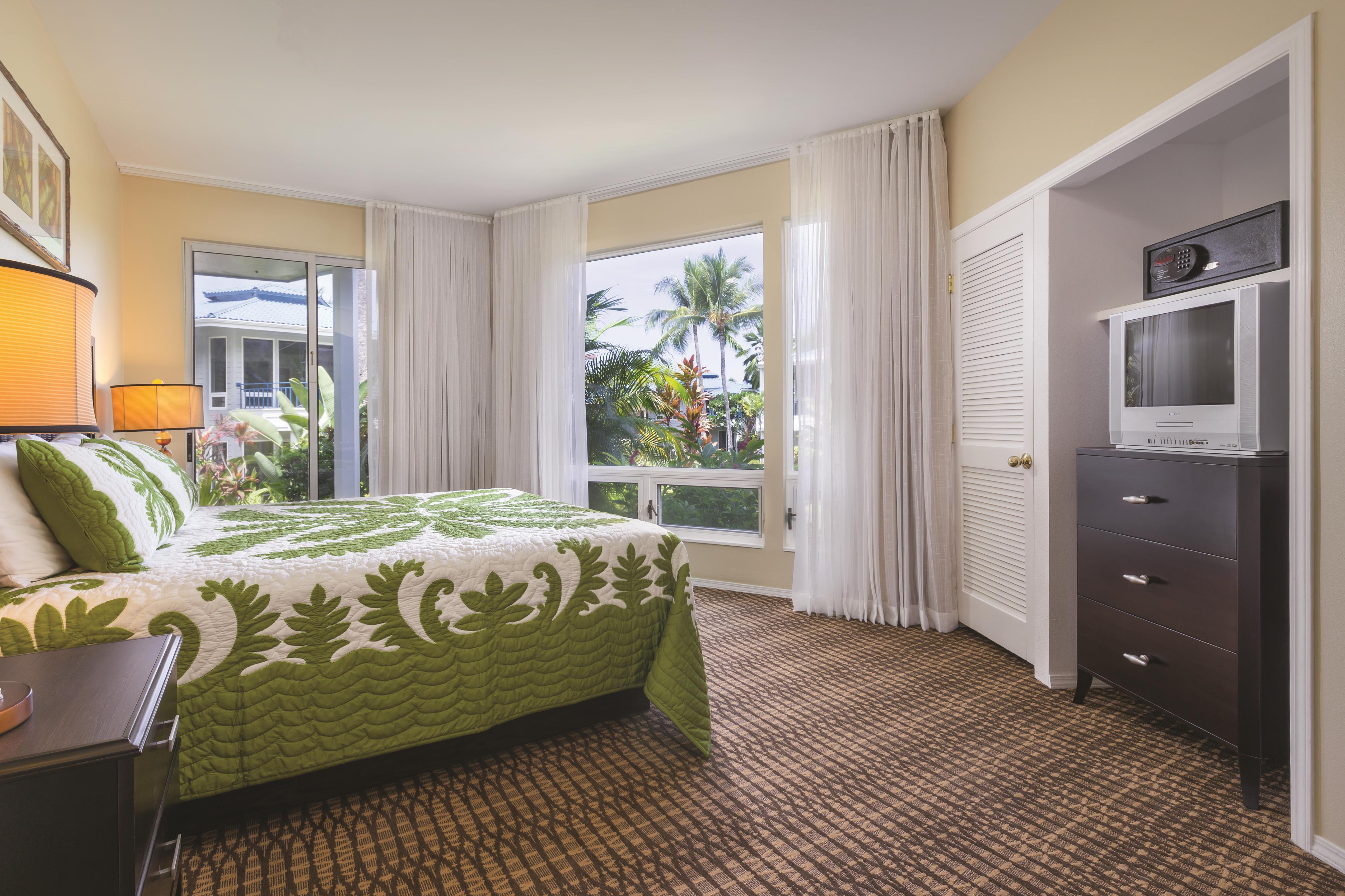 Guest room at the Shell Vacations Club Holua Resort at the Mauna Loa Village in Kailua Kona, Hawaii