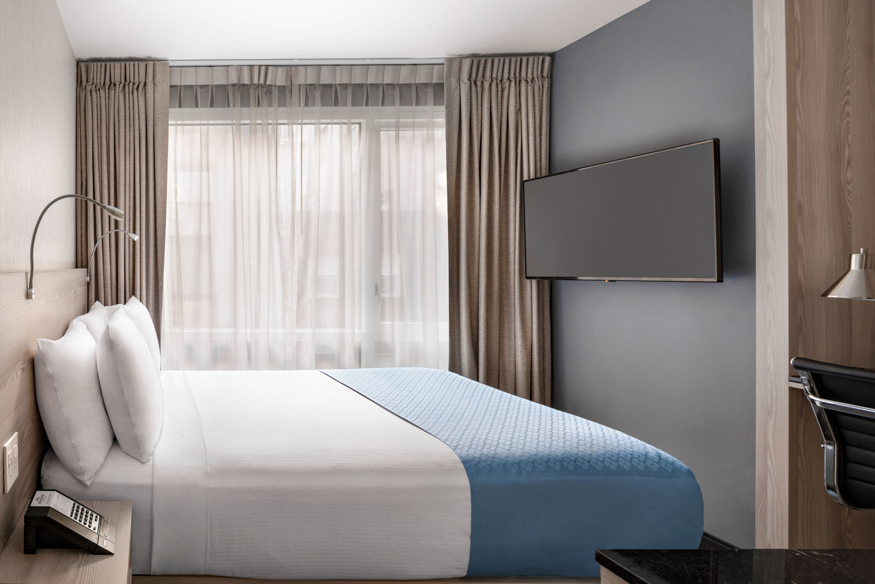 Guest room at the Wingate by Wyndham New York Midtown South/5th Ave in New York City, New York