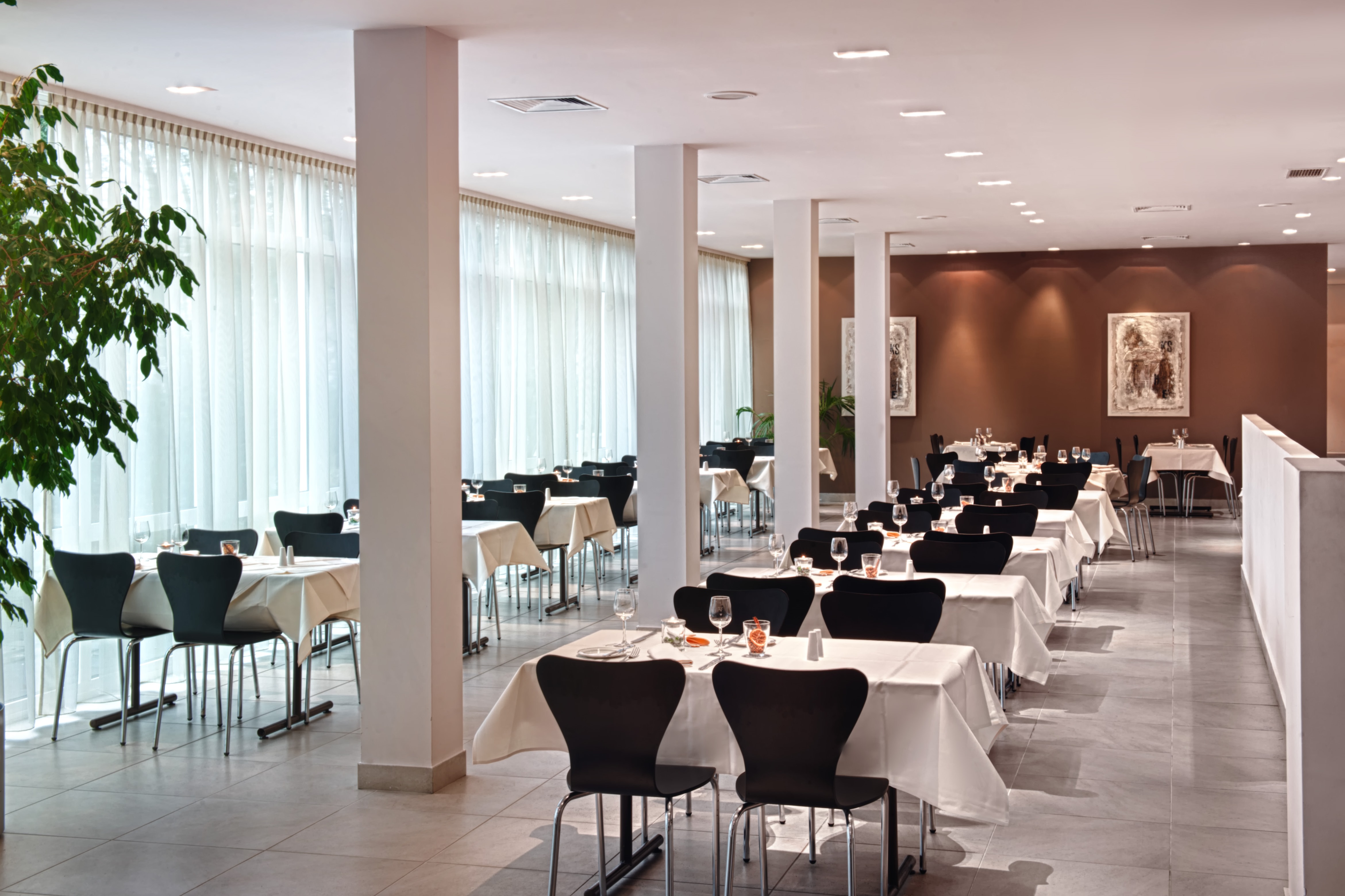 TRYP By Wyndham Wuppertal restaurant main dining in Wuppertal, Other than US/Canada