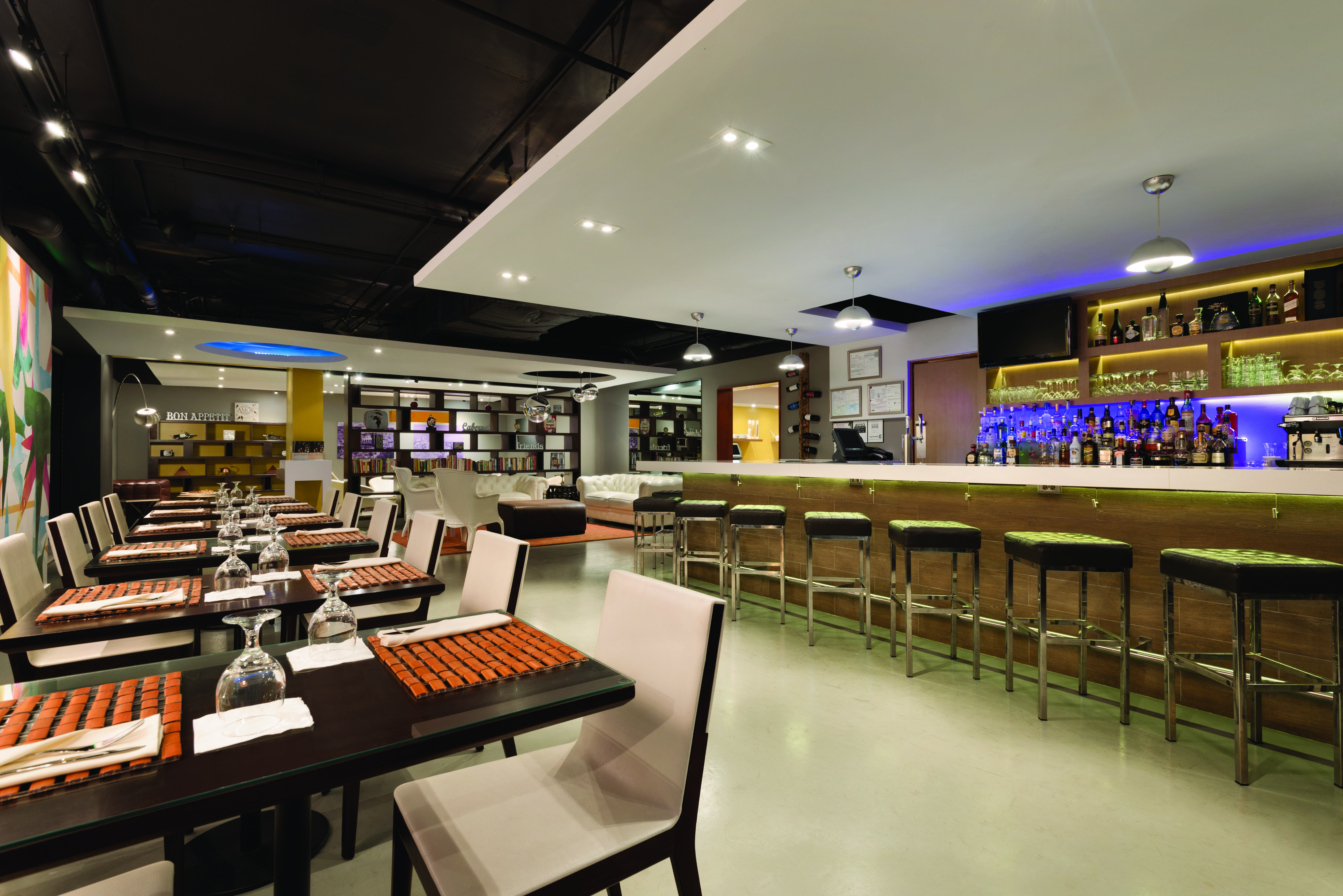TRYP by Wyndham Isla Verde restaurant in Carolina, Other than US/Canada