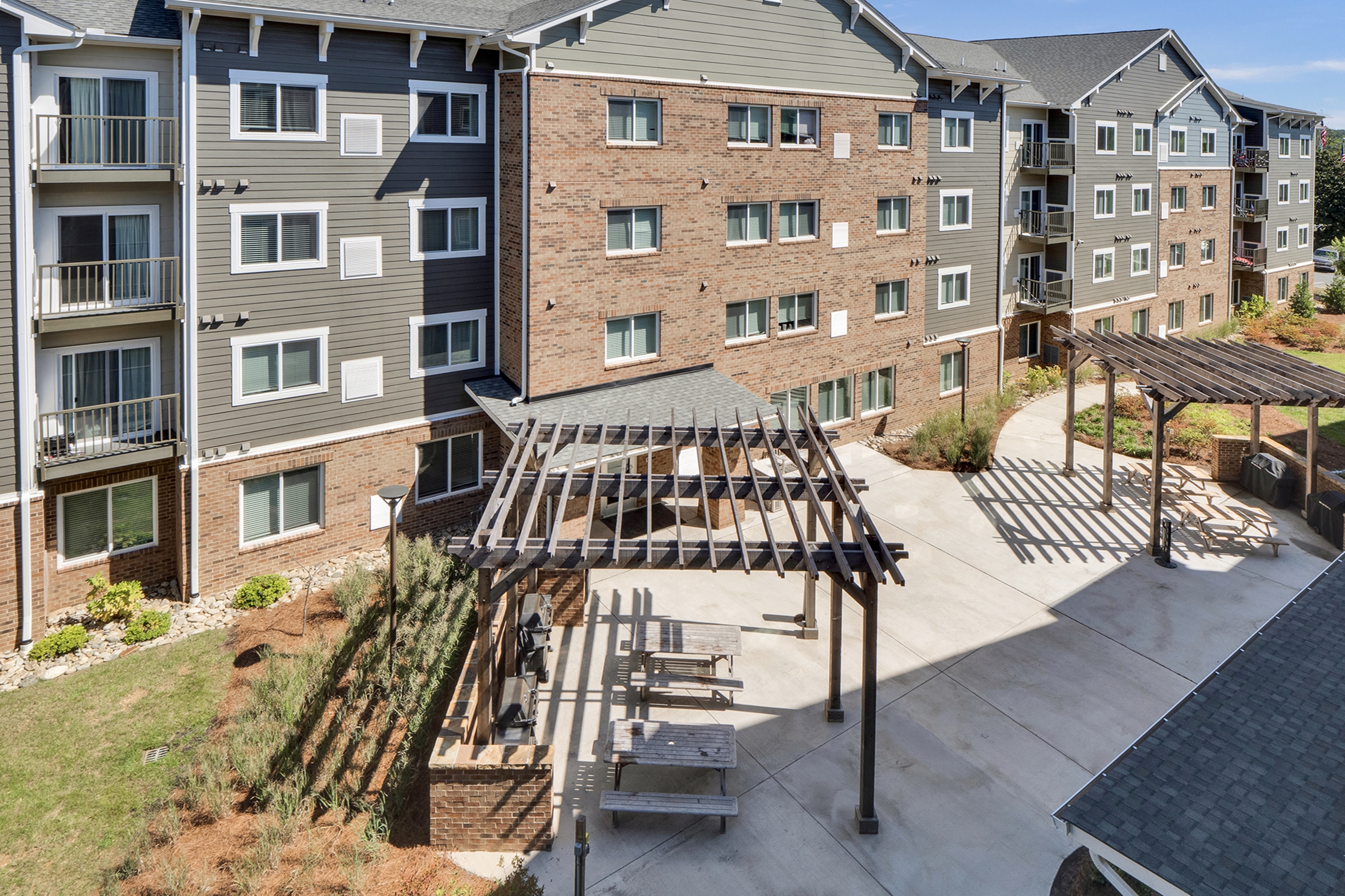 Courtyard at WaterWalk Extended Stay Charlotte - Arrowood in Charlotte, North Carolina