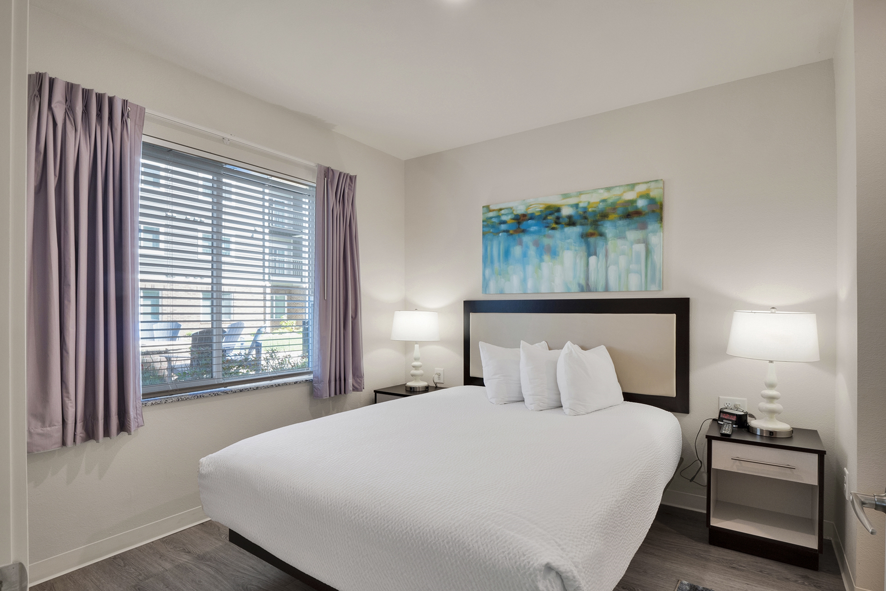 WaterWalk Extended Stay Charlotte - Arrowood suite in Charlotte, North Carolina