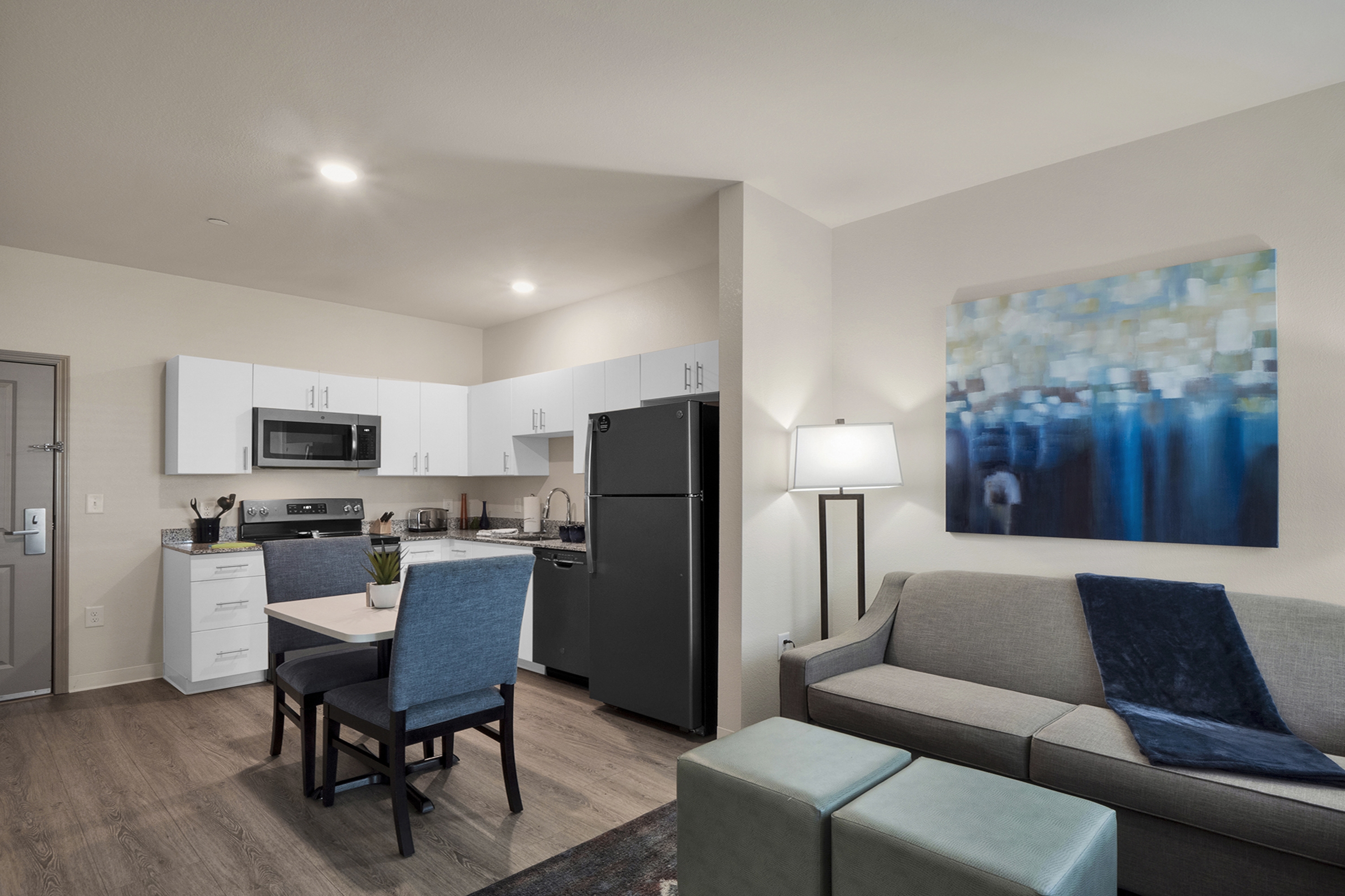 WaterWalk Extended Stay Charlotte - Arrowood suite in Charlotte, North Carolina