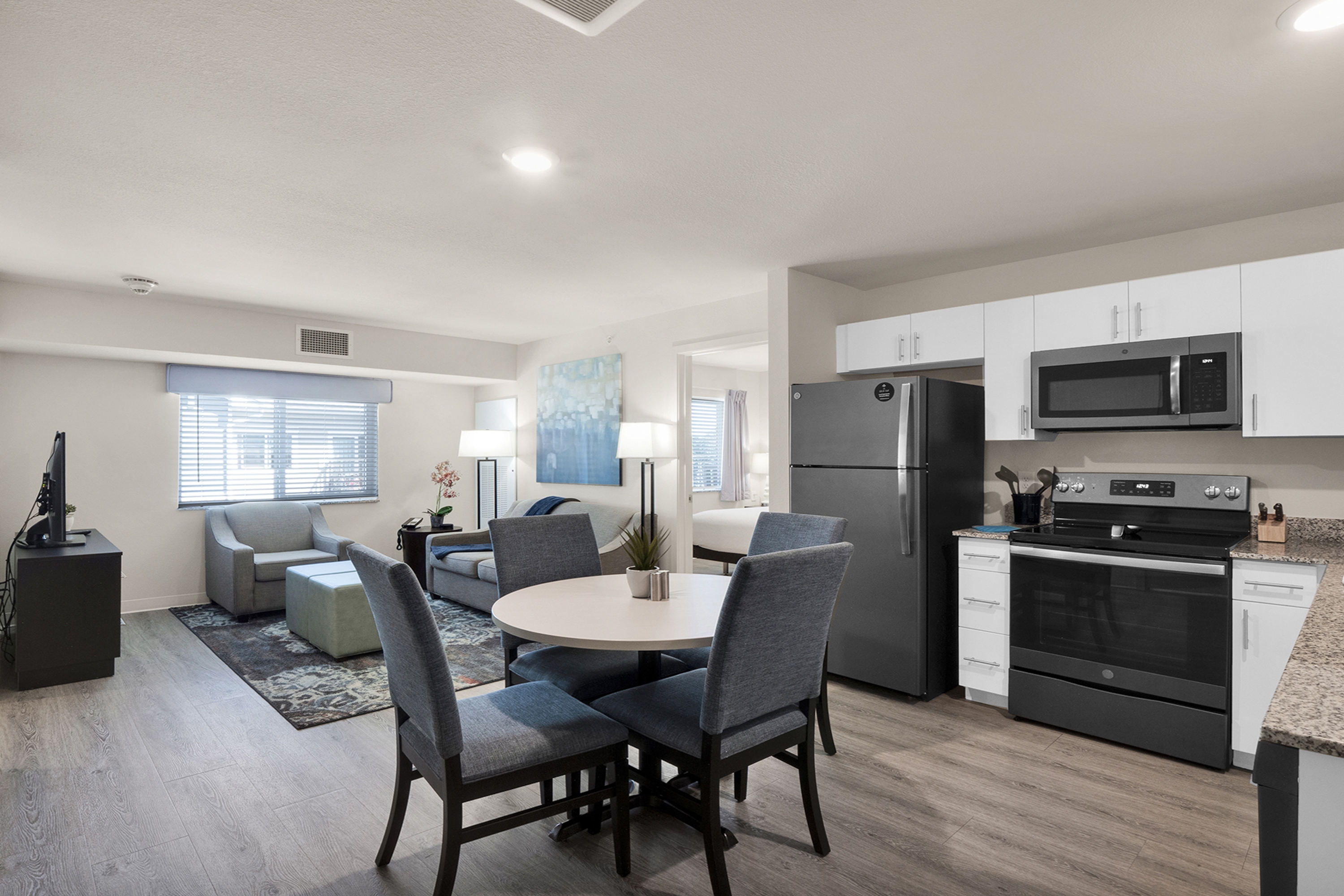 WaterWalk Extended Stay Charlotte - Arrowood suite in Charlotte, North Carolina
