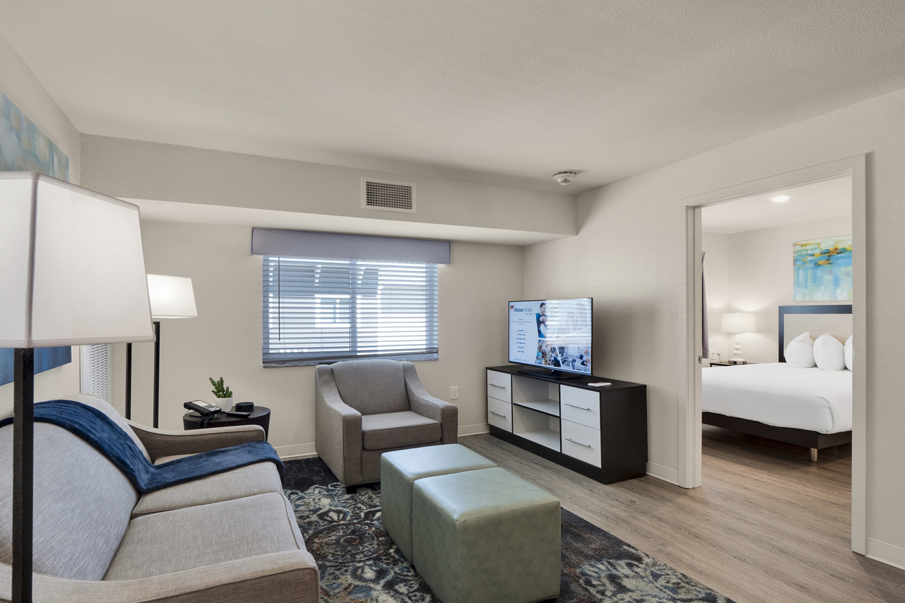 WaterWalk Extended Stay Charlotte - Arrowood suite in Charlotte, North Carolina