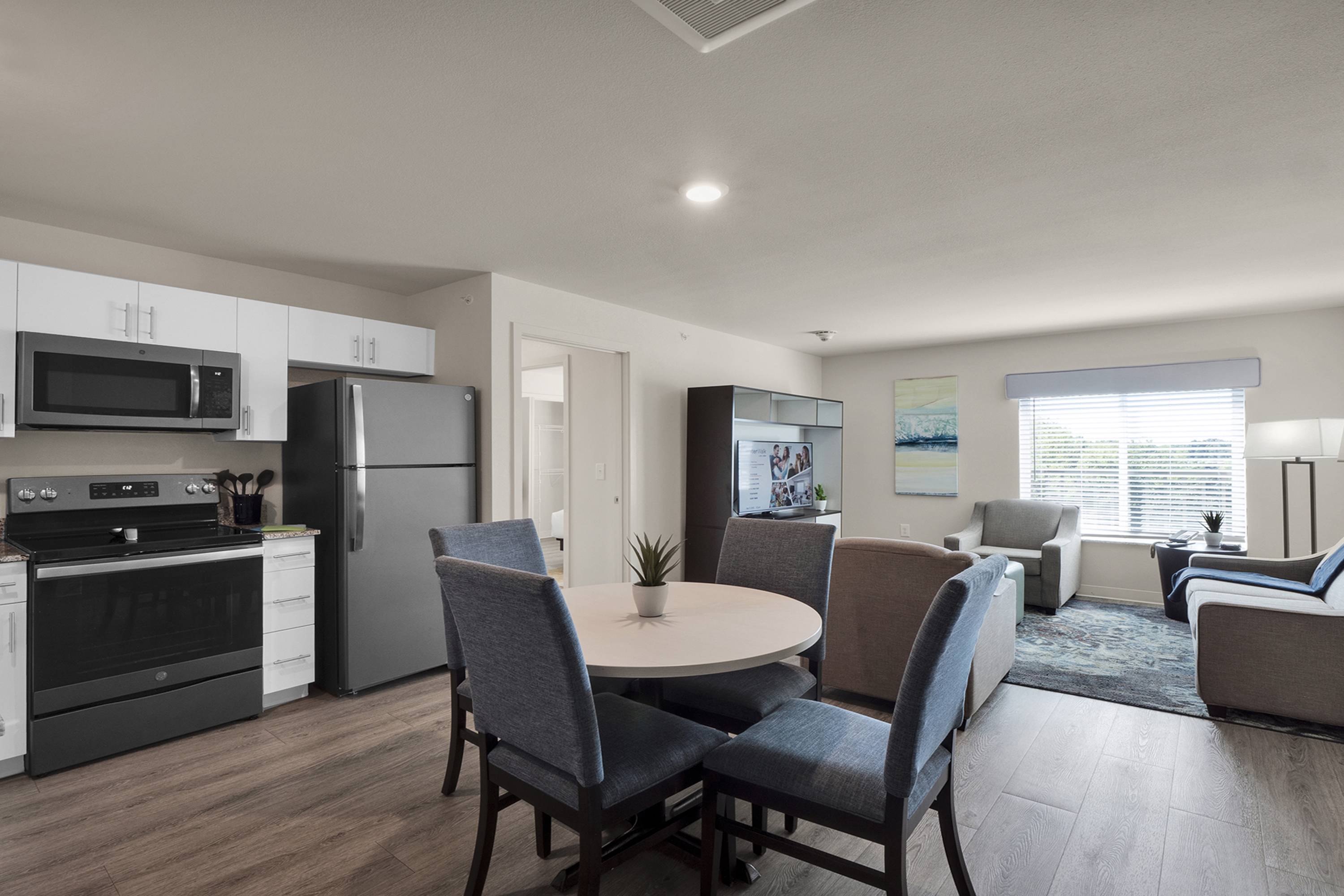 WaterWalk Extended Stay Charlotte - Arrowood suite in Charlotte, North Carolina