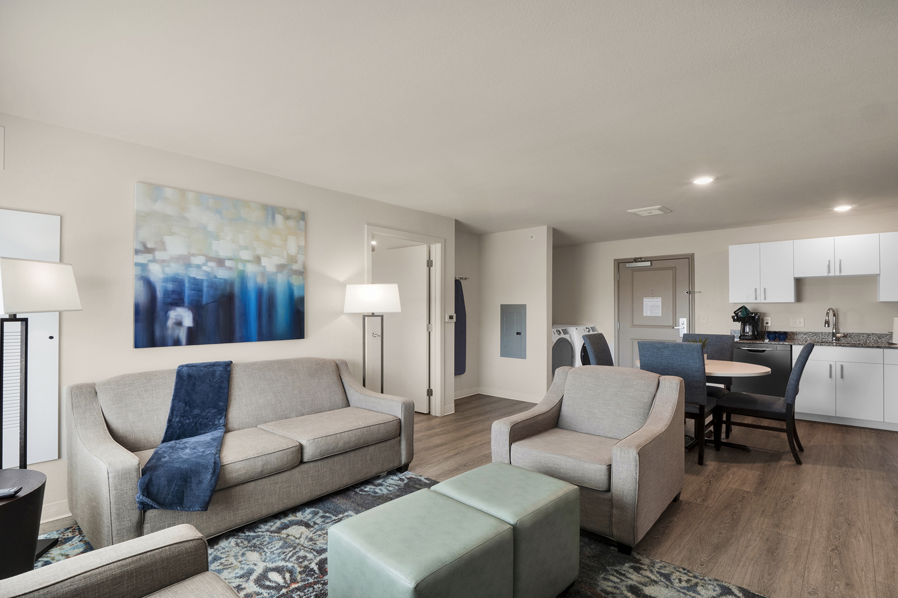 WaterWalk Extended Stay Charlotte - Arrowood suite in Charlotte, North Carolina